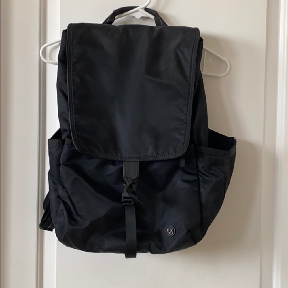 Lululemon urbanite backpack